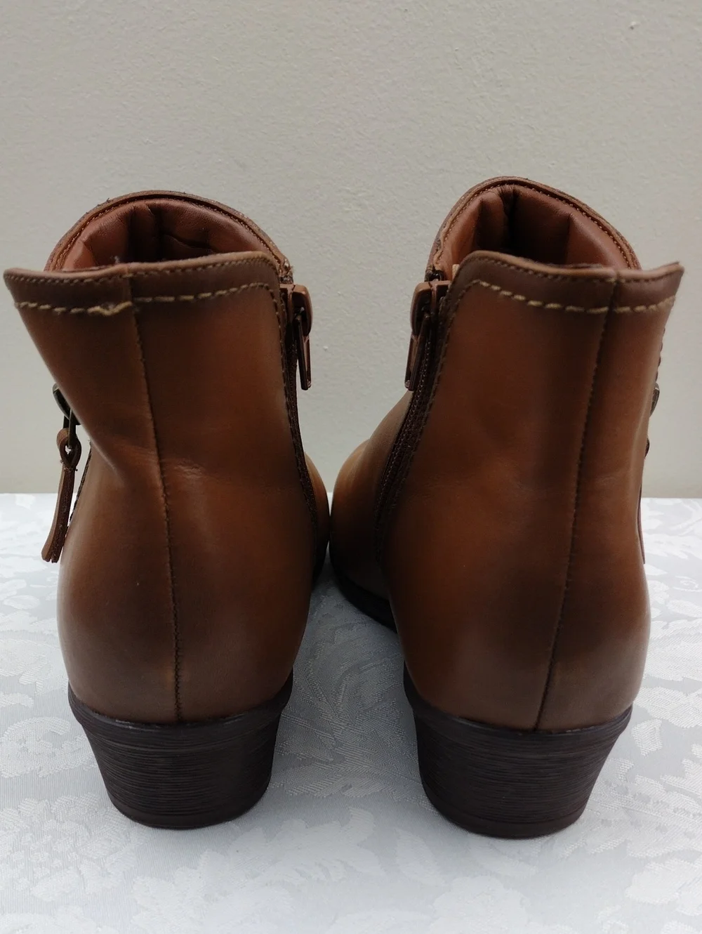 Rockport Carly Brown Leather Snakeskin Trim Almond Toe Side Zip Low Heel Bootie